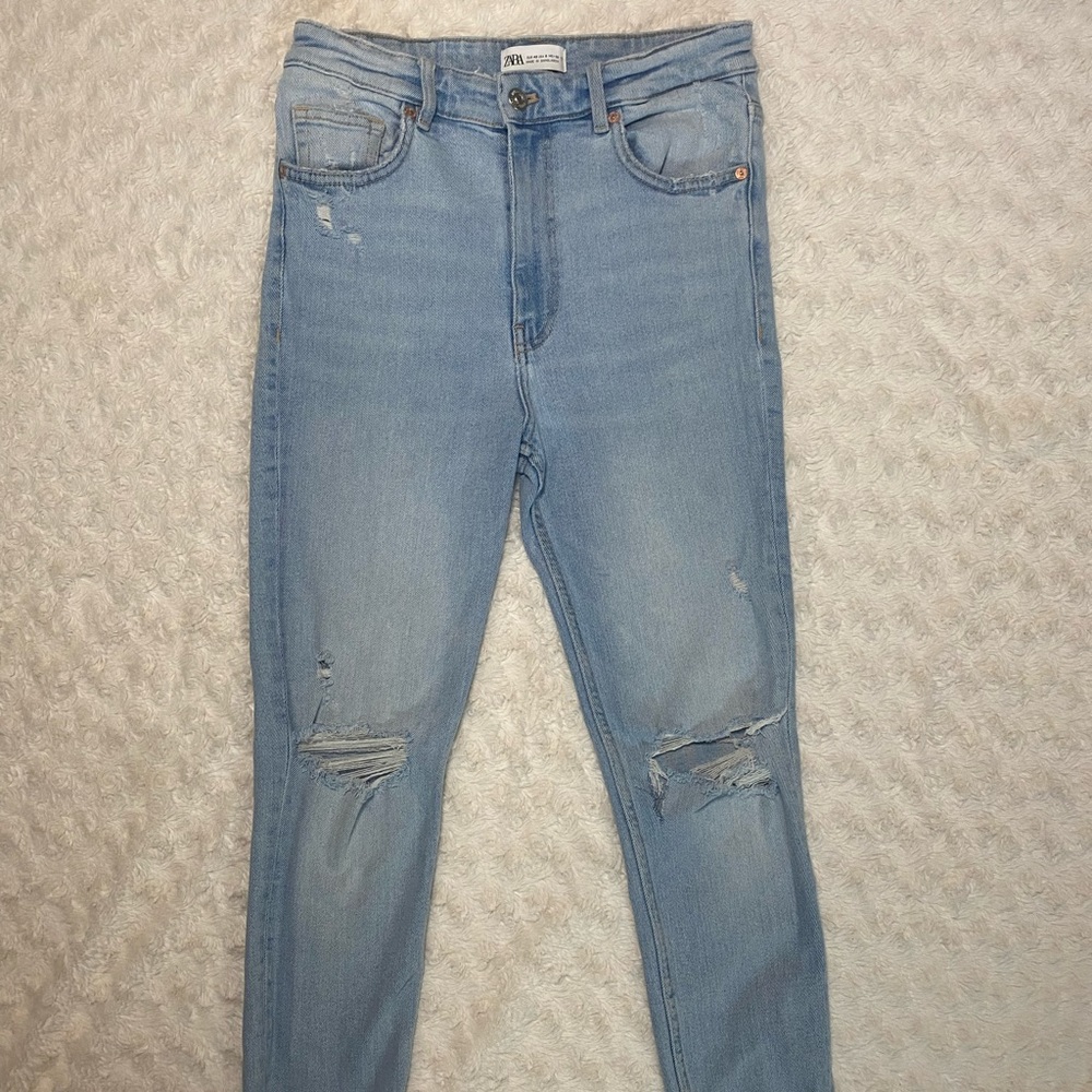 Zara light wash skinny jeans for women size 8